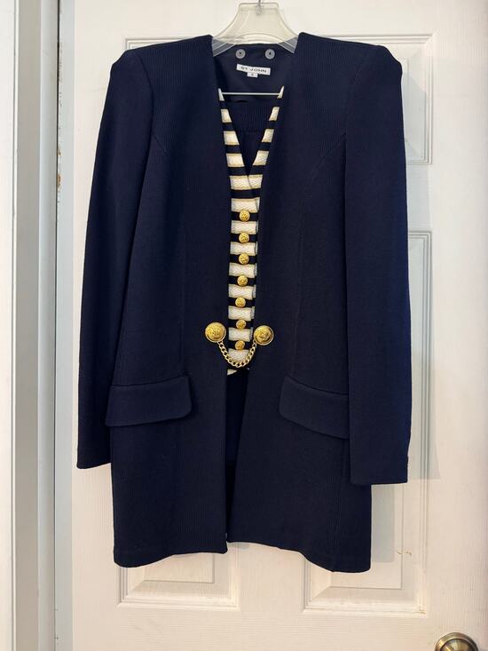 St. John Jackets & Blazers - St. John 2-Piece Knit Suit Set Navy Blue Gold Metallic Trim and Skirt sz 6